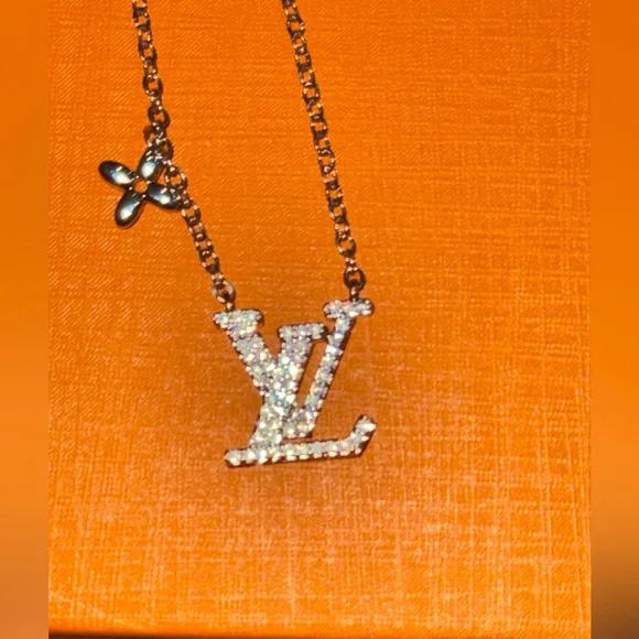 Stunning gift for that special girl Comes gift wrapped ready to gift! A wow gift - Picture 5 of 7